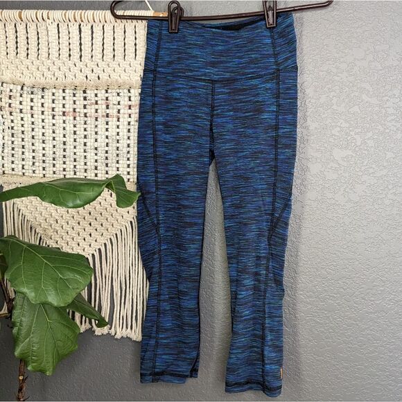 Lucy Perfect Core Collection Blue Leggings XS - Picture 3 of 7